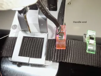 1-inch leash's handle-end clamped.