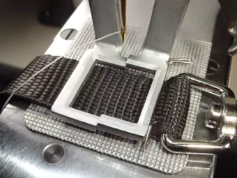 3/4-inch leash's snap-end clamped.