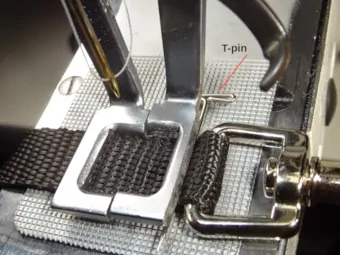 5/8-inch leash's snap end clamped.